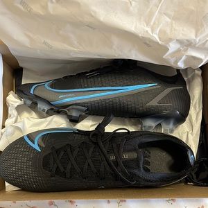Nike Women’s Vapor 14 Elite FG Size 9.5